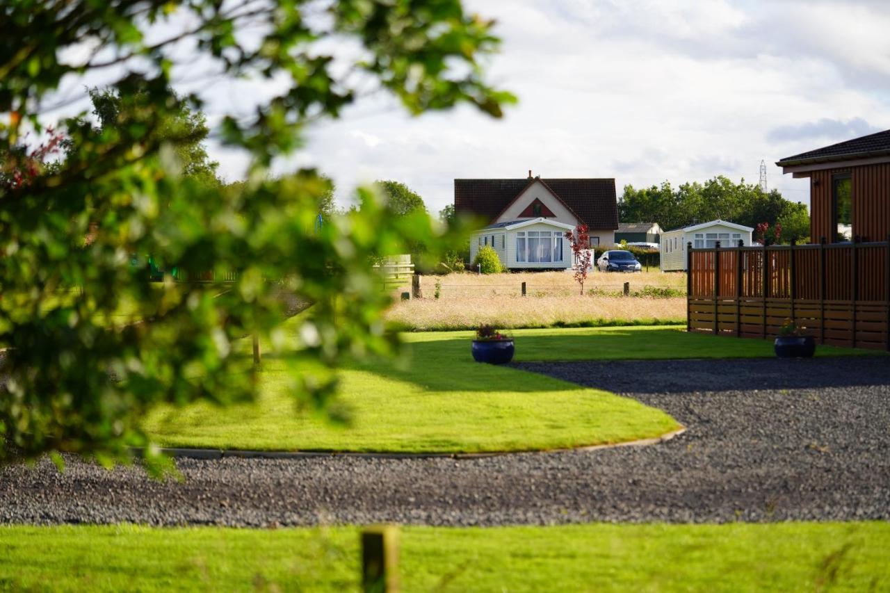 Linwater Holiday Park Villa Newbridge  Exterior photo