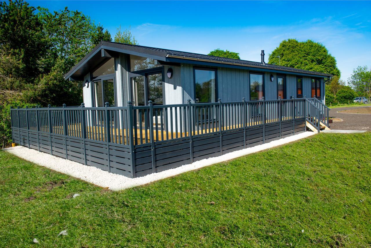 Linwater Holiday Park Villa Newbridge  Exterior photo